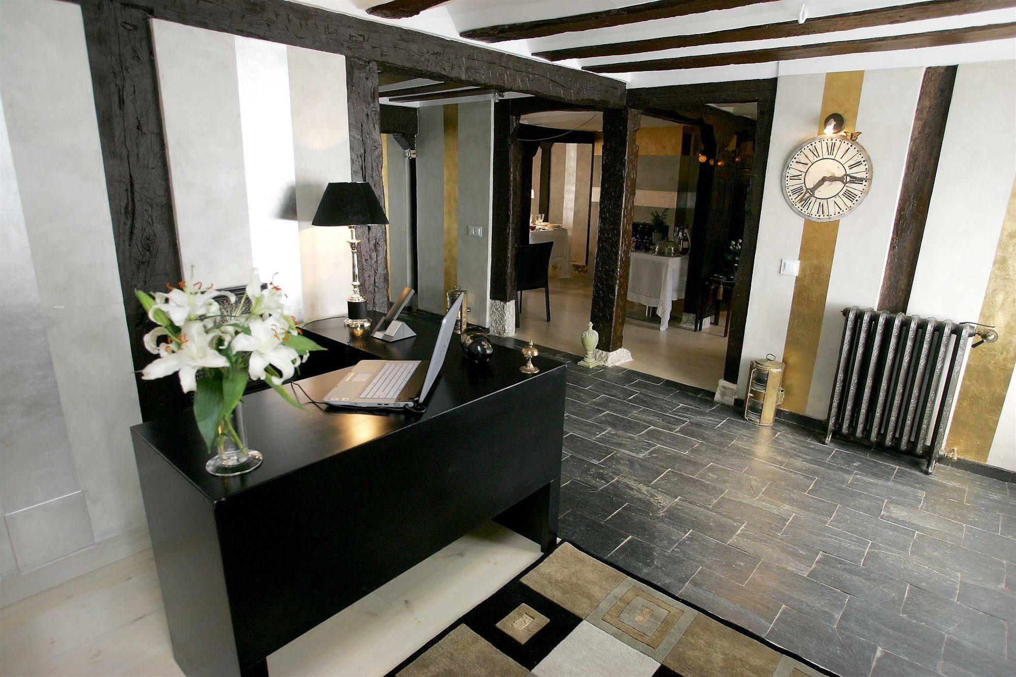 Hotel Boutique Valle De Oca Villanasur-Río de Oca Екстериор снимка