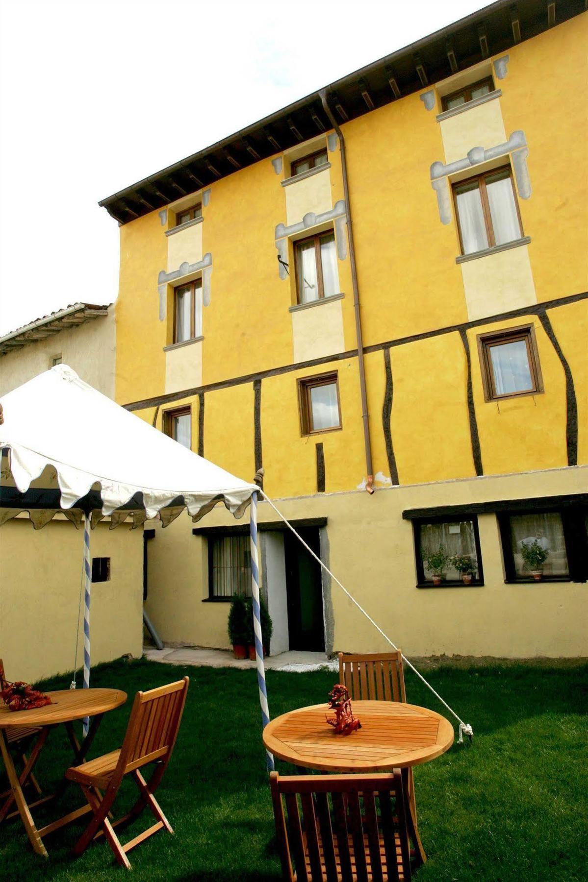 Hotel Boutique Valle De Oca Villanasur-Río de Oca Екстериор снимка