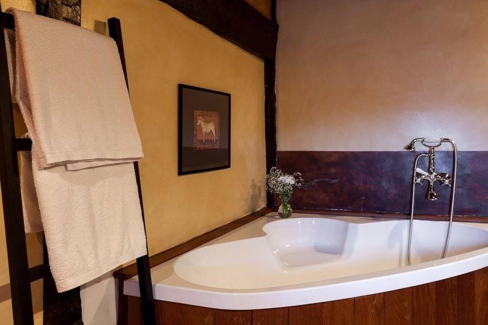 Hotel Boutique Valle De Oca Villanasur-Río de Oca Екстериор снимка